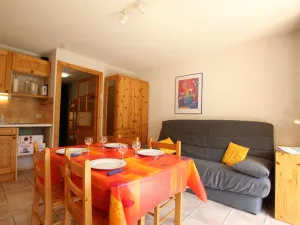 Image of Studio lumineux avec terrasse sud. Serres-Chevalier, 4 personnes, équipements complets. - FR-1-330E-57