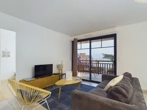 Image of Sea and beach view, flat for 4