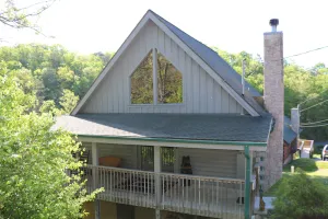 Image of Family-friendly ;Avg. nightly rate $99;  5 miles from Soaky Mtn. Waterpark