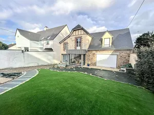 Image of Maison à 100m de la plage, jardin privé, wifi gratuit, proche commerces et activités balnéaires - FR-1-361-113