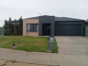 Image of Luxurious 4 bed 2 bath entire home