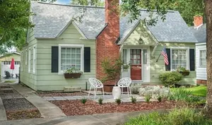 Image of Charming Georgetown bungalow within walking distance to downtown & boat access