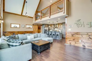Image of Mt. Top Rustic Chalet in Eagle Rock Resort.