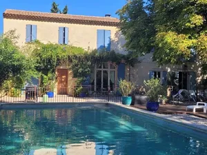 Image of Mas provençal 14 people 5 minutes from l'Isle-sur-la sorgues
