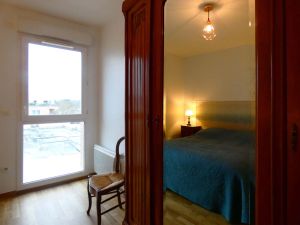 Image of Appartement spacieux avec rooftop et garages privés à 3 min de la gare d'Épernon - FR-1-581-129
