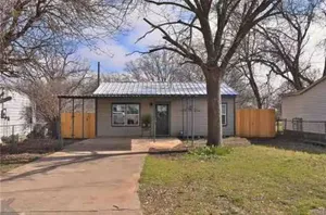 Image of Trendy 3 bedroom home with covered parking