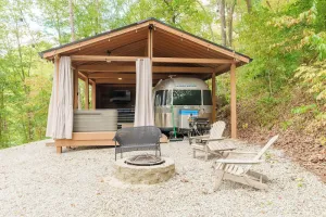 Image of 2-Person Romantic Airstream Glamper in Hocking Hills, Ohio