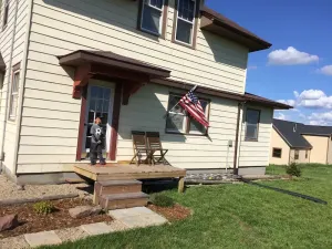 Image of Little Prairie House on the Lake