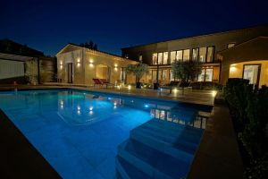 Image of Very large new design house with pool ideally placed
