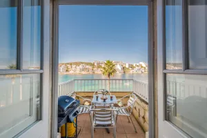 Image of New 1 bedroom Seafront apt in St Paul's Bay 2