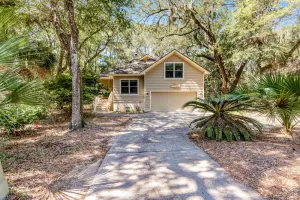 Image of Spacious home with a deck overlooking the lagoon on Seabrook Island