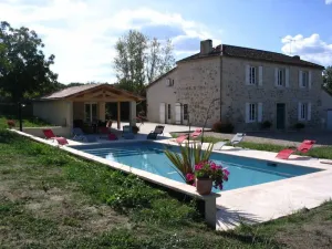 Image of Restored 17th C manor house with new 10 x 5 pool - Sleeps 14