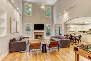 Image of *Sleeps 11* Spacious Suwanee house with home gym