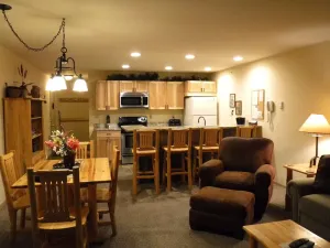Image of Nicely Furnished Condo with Valley Views