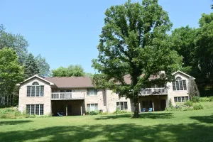 Image of Pet FriendlyHot tub space to relax 10min from Madison, Epic, MilitaryRidgeTrail