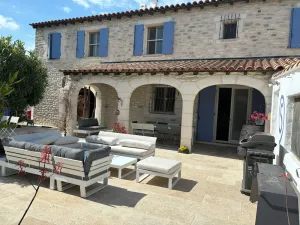 Image of Contemporary farmhouse all mods cons in a 10 ha estate at the heart of the C