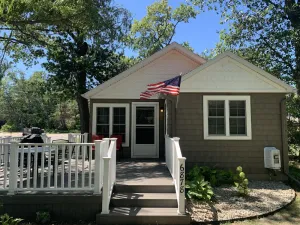 Image of Harper’s Hangout- Cute, cozy Caseville cottage!