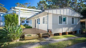 Image of MOLLYMOOK BEACH COTTAGE