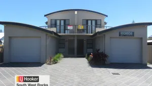 Image of KOKO'S - THREE BEDROOMS, SPA BATH, MODERN