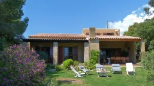 Image of House for 10 people, 200m walk from the sea. Exceptional setting, not overlooked