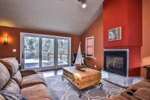 Image of Spacious 4 Bedroom Home with access to Eagle River Chain of Lakes! Only minutes