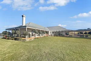 Image of Holman Estate - Awesome central location - 4 bdrms, billiard room, open fire and amazing views
