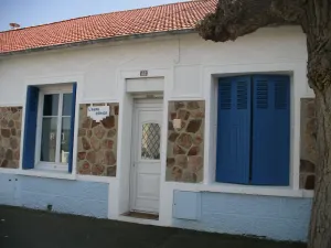 Image of Sablaise house 600m from the beach .7 sleeps with terrace and garden
