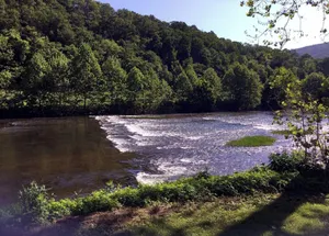Image of Warm, Welcoming Retreat on Shenandoah River and Stunning views