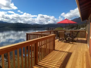Image of Beautiful Lake Front house with Spectacular view,  new deck\/private dock sleep 6