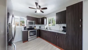 Image of Bright & Spacious Upper Unit with Two Bedrooms in Denver