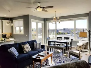 Image of Park 402: Beautiful Condo Right Downtown
