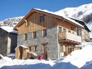 Image of Chalet in the village, ski in, ski out 150m for 3 valleys
