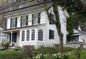 Image of Historic Village Retreat Convienient To Everything