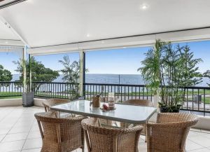 Image of Spectacular bay Island Views in Manly Close to Lots Cafe Restaurants Market IGA