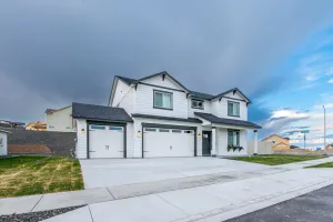 Image of Gorgeous modern farmhouse in Tri Cities, WA