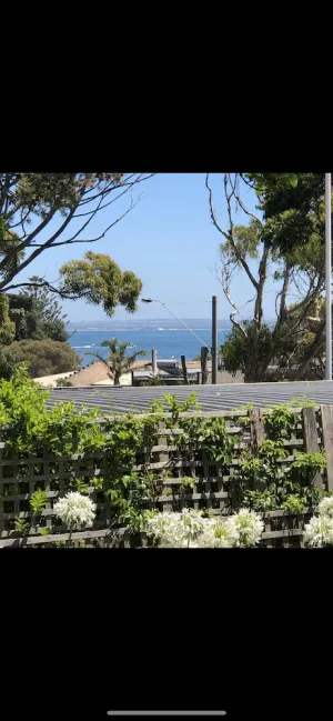 Image of Portsea - Bay views secluded homely property:2 minutes walk Portsea Hotel Beach