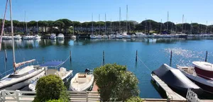 Image of Marina Lairan Vue sur l'eau et les bateaux de Port Camargue 2étoiles F