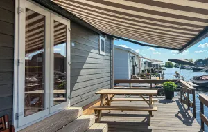 Image of 2 Bedroom Awesome Home In Breukelen