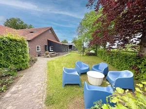 Image of Rural house with 2 bathrooms and a garden