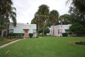 Image of Lakeside - Lake Davis Art Deco Cottage 1C