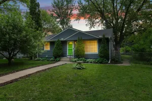 Image of 10 BEDS in 4 BR! Quiet comforts in the city.