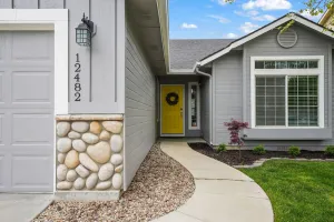 Image of Remodeled, Charming Retreat on the City's Doorstep