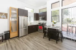 Image of Modern Loft Rooftop Deck Venice Beach Studio Bedroom Apts by RedAwning