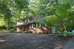 Image of cabin with bikes