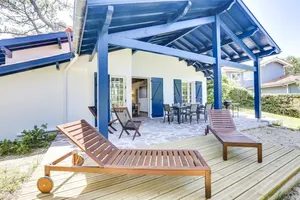 Image of Between Lake and Ocean, villa for 8 people