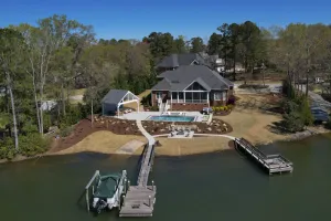 Image of Luxury Escape by the Lake