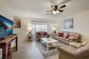 Image of ✨Pet-friendly getaway by Sea World & Six Flags: Your ideal home for an SA Vacay!