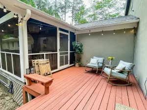 Image of Cary Stylish home with pool and jetted tubs. 6 beds, sleep 12