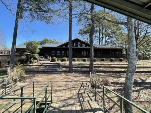 Image of Gorgeous 3 bedroom cabin on Current River with private boat ramp