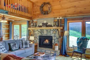 Image of Boone area Cabin with Hot Tub. Pet friendly!